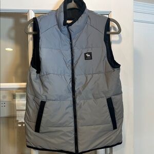 Abercrombie Kids Gray and Black Puffer Vest Reflective